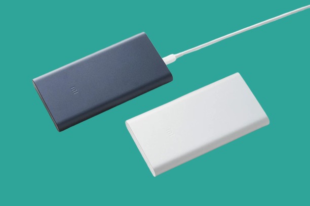 Xiaomi Mi 3 10000 mAh Fast Charge - проста і швидка зарядка